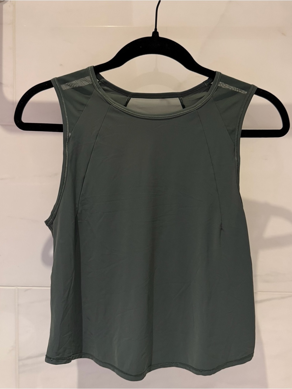 Lululemon Grey Lightweight Tank Top Sz 2 Athleticwear Sports Mesh Running Shirt